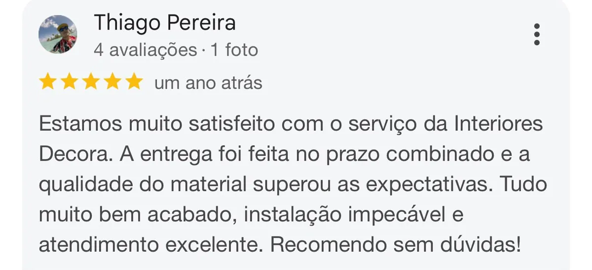 Avaliação de cinco estrelas de cliente da Interiores Decora no Google